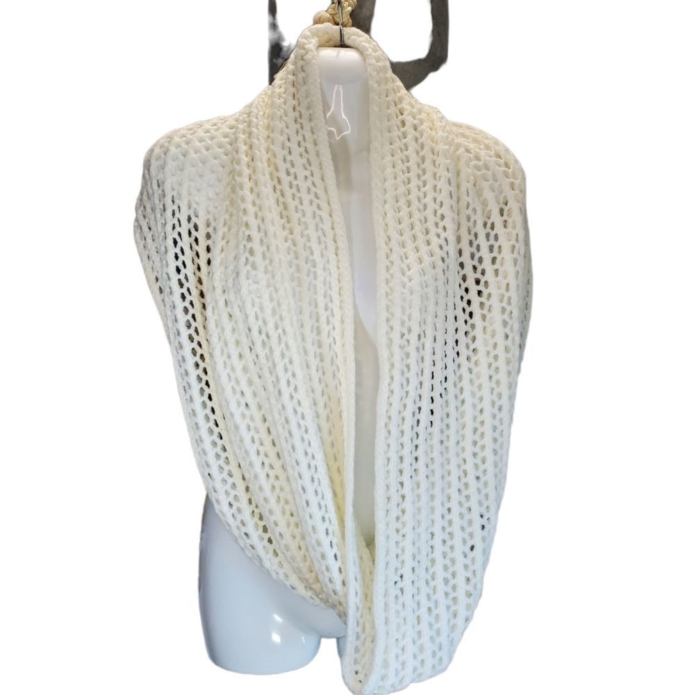 BCBGENERATION loose knit infinity scarf